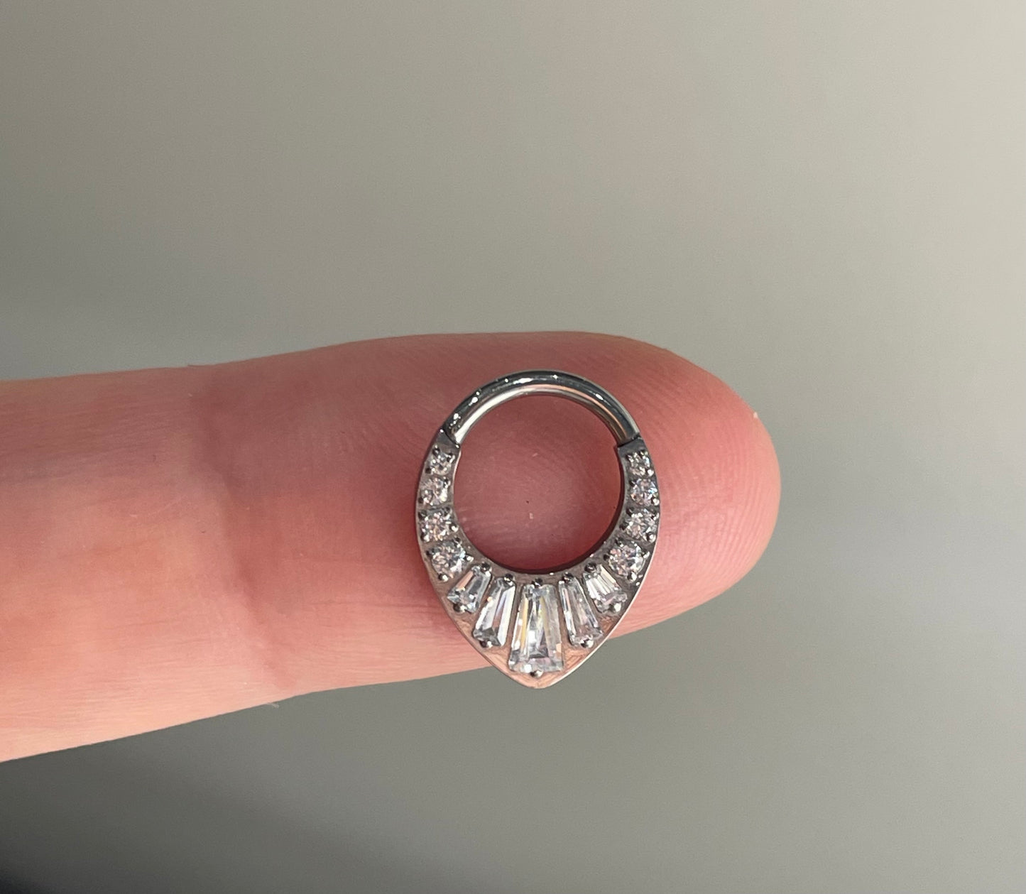 Daith/septum 1.2/8mm titanium clicker