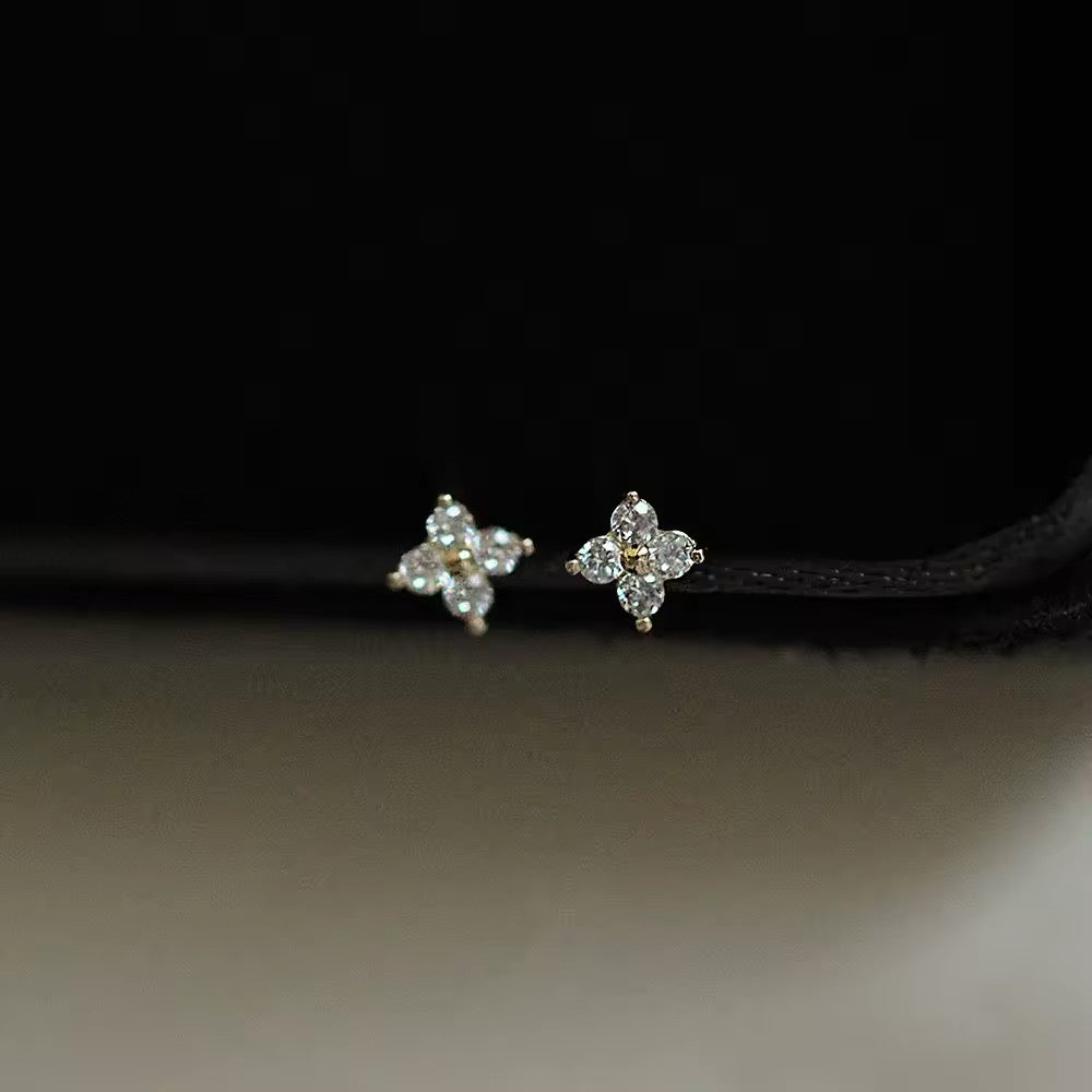 925 Sterling Silver Crystal Flower Piercing Stud Earrings (Pair)